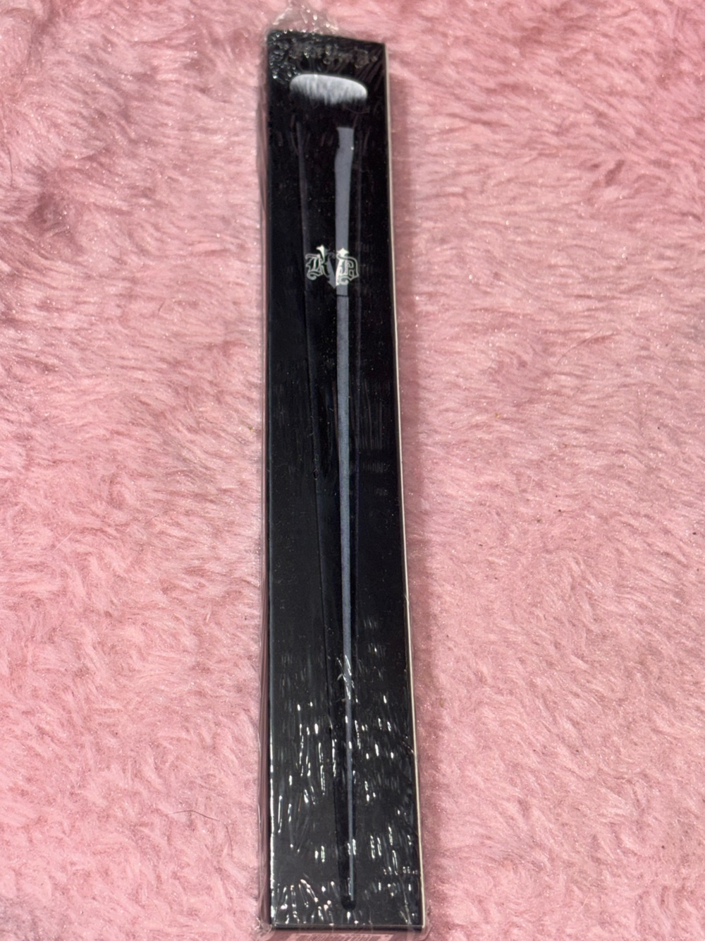 Kat Von D Beauty Lock-It Edge Concealer Brush